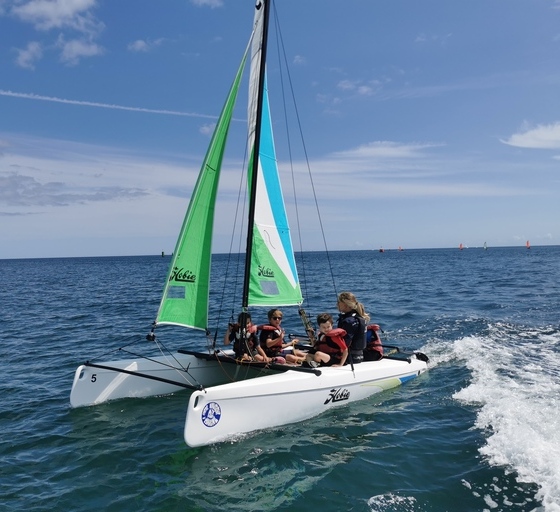 HOBIE CAT (1)